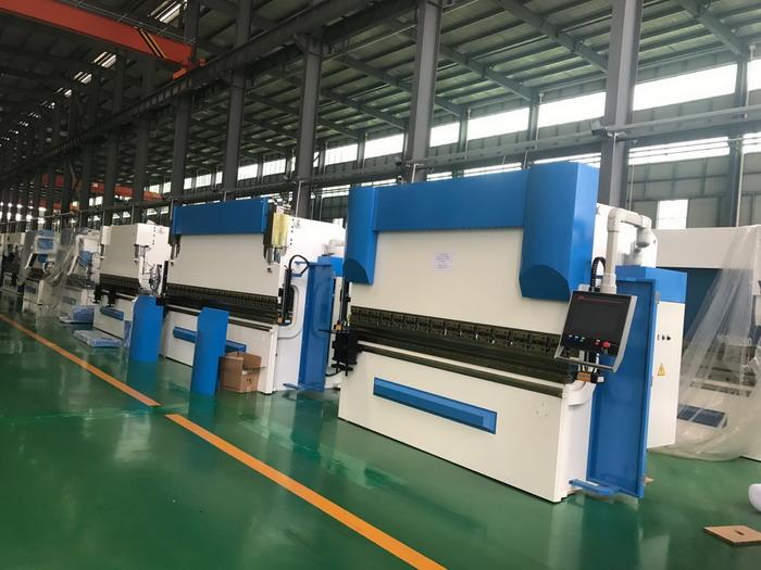 AHYW Yawei 100t 125t 160t 3m 4m 6 axis cnc press brakes Italy made DSP MCS Laser guarding china manufactures