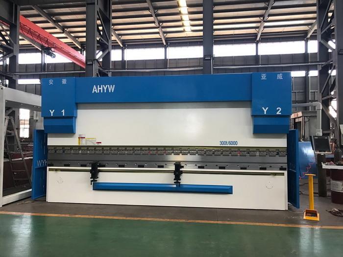 AHYW Yawei 300T6M Hlau CNC Dabtsi Yog Khoov Tshuab DA58T